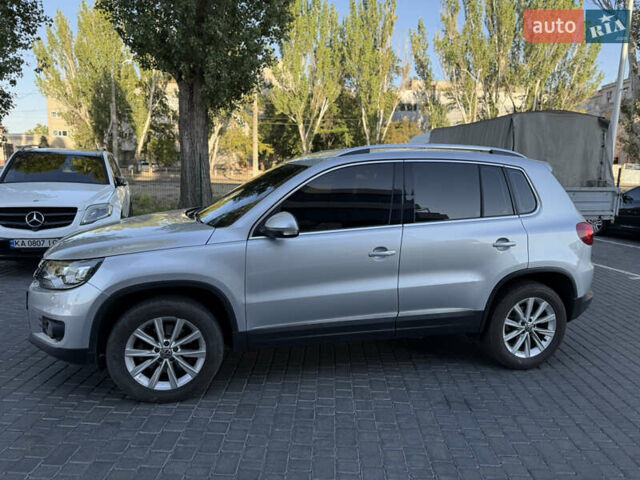 Сірий Фольксваген Тігуан, об'ємом двигуна 2 л та пробігом 74 тис. км за 16500 $, фото 8 на Automoto.ua