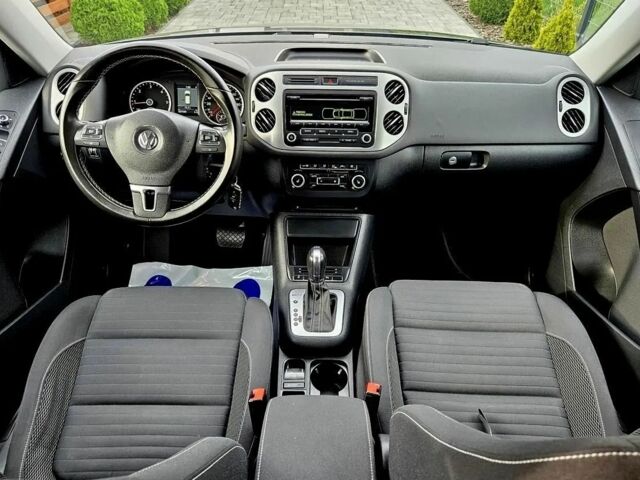 Сірий Фольксваген Тігуан, об'ємом двигуна 2 л та пробігом 180 тис. км за 8000 $, фото 14 на Automoto.ua