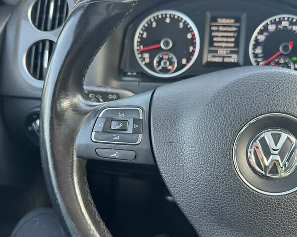 Серый Фольксваген Тигуан, объемом двигателя 1.98 л и пробегом 114 тыс. км за 14800 $, фото 16 на Automoto.ua