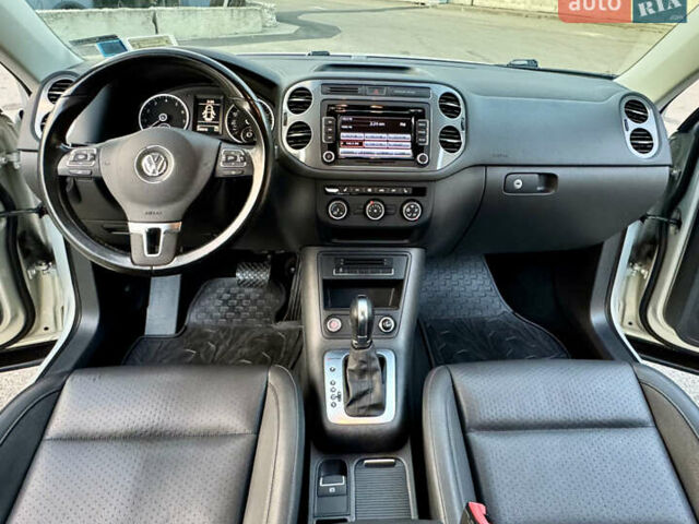Серый Фольксваген Тигуан, объемом двигателя 1.98 л и пробегом 250 тыс. км за 9900 $, фото 20 на Automoto.ua
