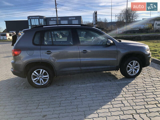 Серый Фольксваген Тигуан, объемом двигателя 2 л и пробегом 190 тыс. км за 9900 $, фото 5 на Automoto.ua