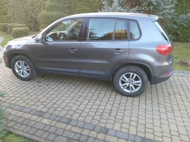 Серый Фольксваген Тигуан, объемом двигателя 2 л и пробегом 160 тыс. км за 8899 $, фото 4 на Automoto.ua