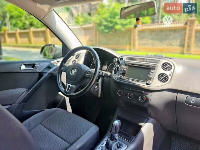 Сірий Фольксваген Тігуан, об'ємом двигуна 1.98 л та пробігом 139 тис. км за 12400 $, фото 16 на Automoto.ua