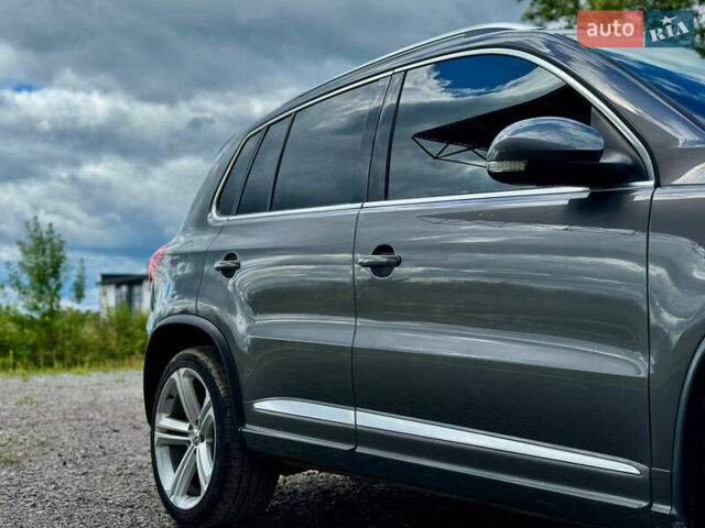 Сірий Фольксваген Тігуан, об'ємом двигуна 1.98 л та пробігом 248 тис. км за 12000 $, фото 5 на Automoto.ua