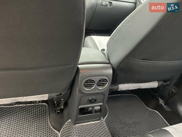 Сірий Фольксваген Тігуан, об'ємом двигуна 1.98 л та пробігом 217 тис. км за 12000 $, фото 14 на Automoto.ua