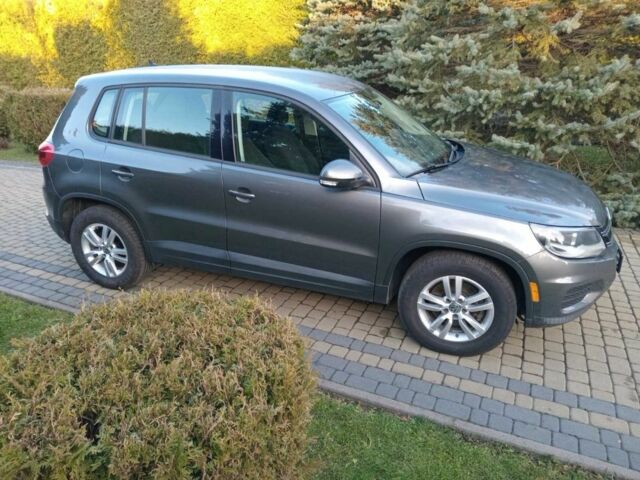 Серый Фольксваген Тигуан, объемом двигателя 2 л и пробегом 160 тыс. км за 8899 $, фото 2 на Automoto.ua