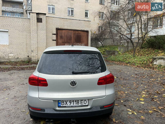 Сірий Фольксваген Тігуан, об'ємом двигуна 1.98 л та пробігом 217 тис. км за 12000 $, фото 13 на Automoto.ua