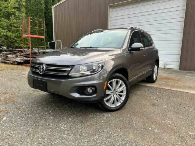 Сірий Фольксваген Тігуан, об'ємом двигуна 2 л та пробігом 80 тис. км за 4500 $, фото 2 на Automoto.ua