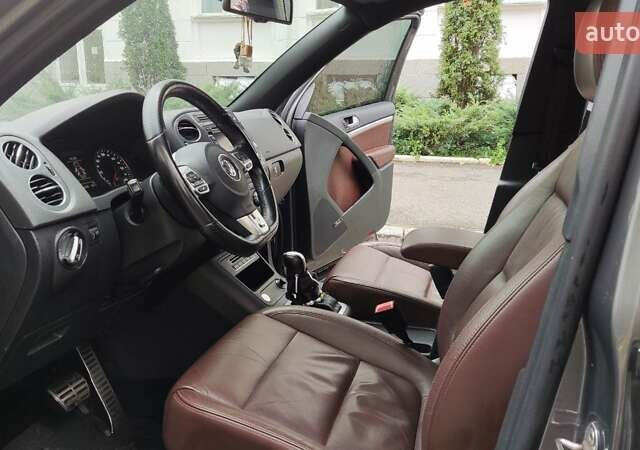 Серый Фольксваген Тигуан, объемом двигателя 1.98 л и пробегом 106 тыс. км за 15800 $, фото 16 на Automoto.ua