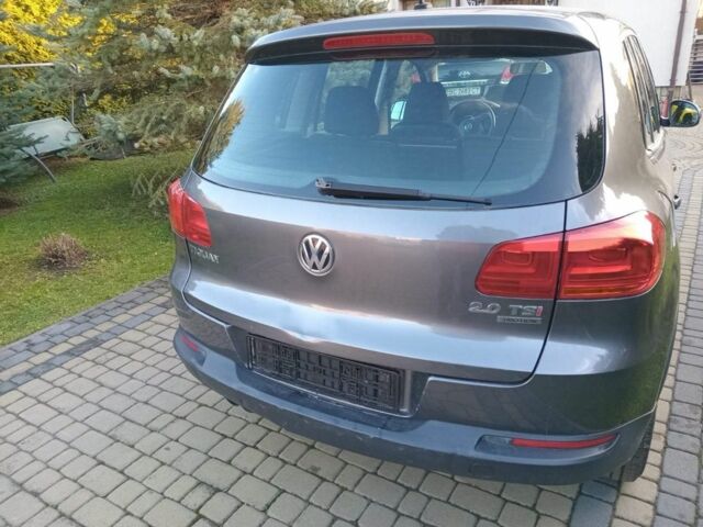 Серый Фольксваген Тигуан, объемом двигателя 2 л и пробегом 160 тыс. км за 8899 $, фото 5 на Automoto.ua