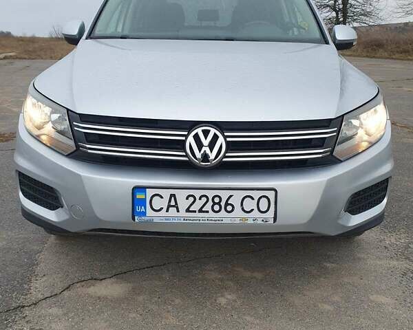 Сірий Фольксваген Тігуан, об'ємом двигуна 1.98 л та пробігом 90 тис. км за 13500 $, фото 7 на Automoto.ua