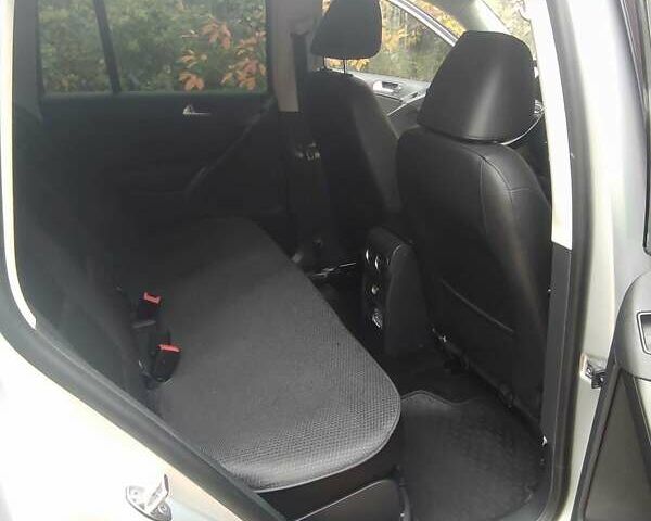 Сірий Фольксваген Тігуан, об'ємом двигуна 1.98 л та пробігом 148 тис. км за 14200 $, фото 6 на Automoto.ua