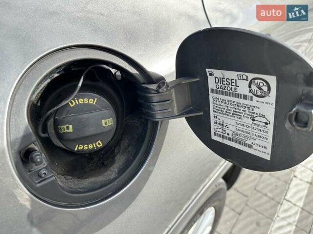 Сірий Фольксваген Тігуан, об'ємом двигуна 1.97 л та пробігом 135 тис. км за 13700 $, фото 34 на Automoto.ua