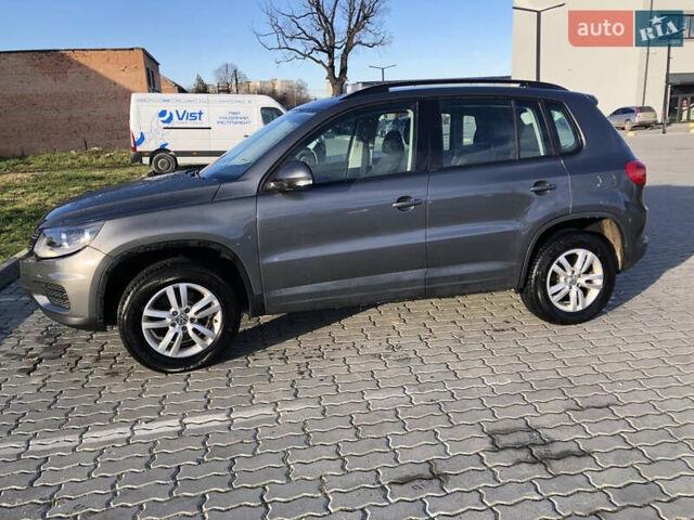 Серый Фольксваген Тигуан, объемом двигателя 2 л и пробегом 190 тыс. км за 9900 $, фото 8 на Automoto.ua