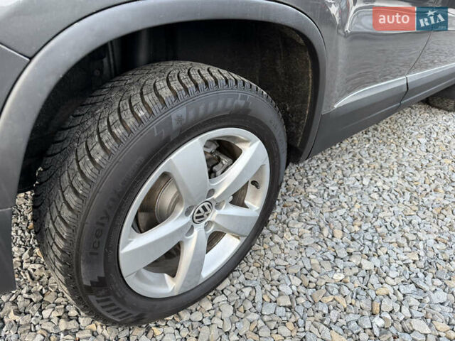 Сірий Фольксваген Тігуан, об'ємом двигуна 1.97 л та пробігом 145 тис. км за 12999 $, фото 15 на Automoto.ua
