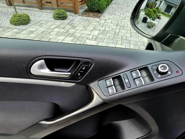 Сірий Фольксваген Тігуан, об'ємом двигуна 2 л та пробігом 180 тис. км за 8000 $, фото 20 на Automoto.ua