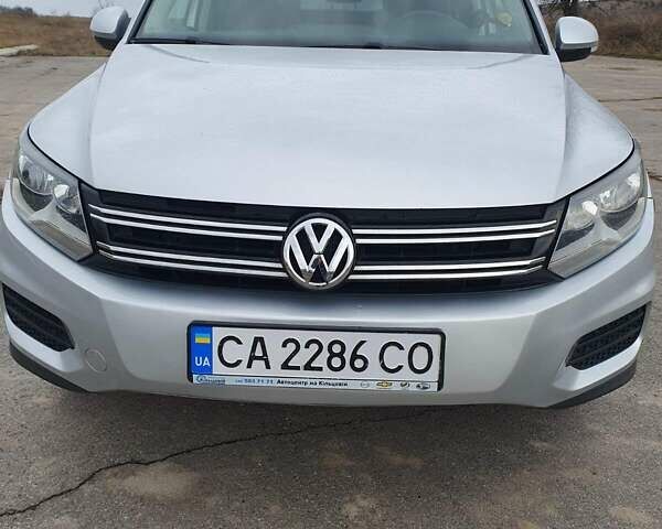 Сірий Фольксваген Тігуан, об'ємом двигуна 1.98 л та пробігом 90 тис. км за 13500 $, фото 23 на Automoto.ua