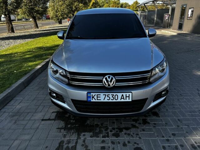 Серый Фольксваген Тигуан, объемом двигателя 2 л и пробегом 170 тыс. км за 11600 $, фото 1 на Automoto.ua