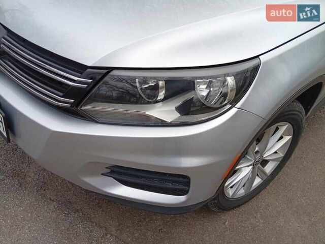 Серый Фольксваген Тигуан, объемом двигателя 1.98 л и пробегом 182 тыс. км за 14500 $, фото 18 на Automoto.ua