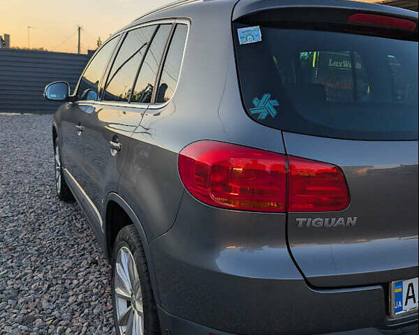 Серый Фольксваген Тигуан, объемом двигателя 1.97 л и пробегом 120 тыс. км за 22000 $, фото 15 на Automoto.ua