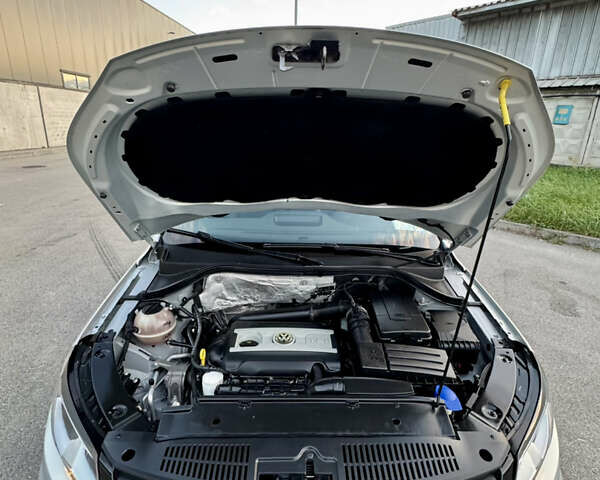 Серый Фольксваген Тигуан, объемом двигателя 1.98 л и пробегом 250 тыс. км за 9900 $, фото 18 на Automoto.ua