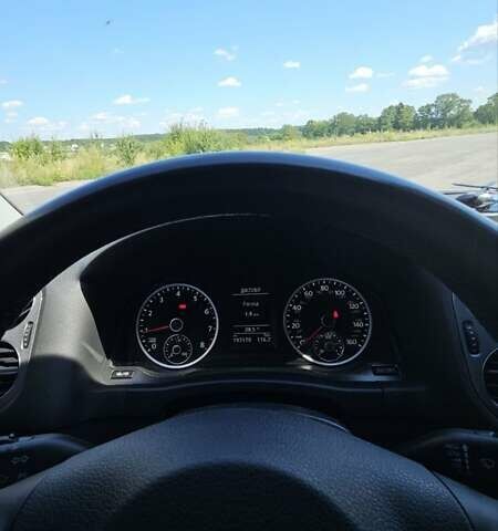 Серый Фольксваген Тигуан, объемом двигателя 1.98 л и пробегом 193 тыс. км за 14500 $, фото 2 на Automoto.ua