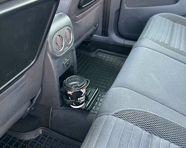 Сірий Фольксваген Тігуан, об'ємом двигуна 1.97 л та пробігом 135 тис. км за 13700 $, фото 20 на Automoto.ua