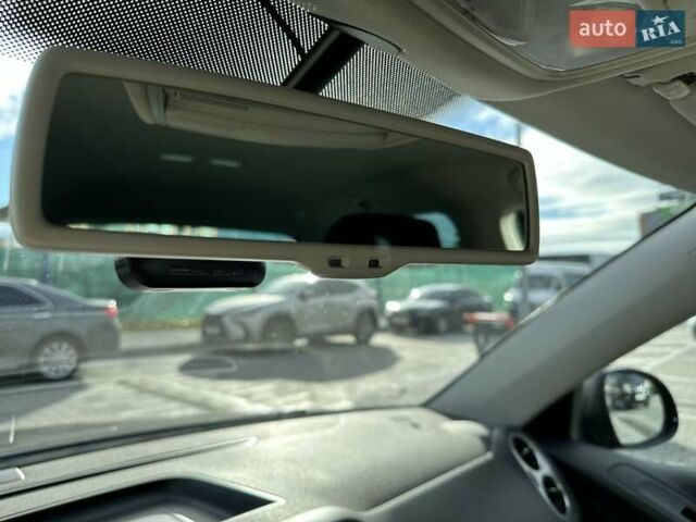 Сірий Фольксваген Тігуан, об'ємом двигуна 1.97 л та пробігом 135 тис. км за 13700 $, фото 26 на Automoto.ua