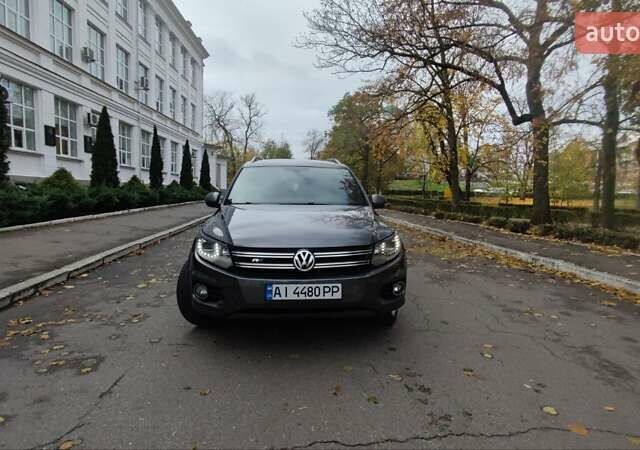 Серый Фольксваген Тигуан, объемом двигателя 1.98 л и пробегом 106 тыс. км за 15800 $, фото 4 на Automoto.ua