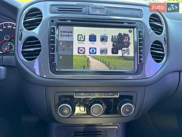 Сірий Фольксваген Тігуан, об'ємом двигуна 1.97 л та пробігом 204 тис. км за 15700 $, фото 11 на Automoto.ua