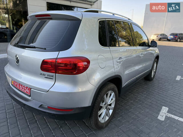 Сірий Фольксваген Тігуан, об'ємом двигуна 2 л та пробігом 74 тис. км за 16500 $, фото 18 на Automoto.ua