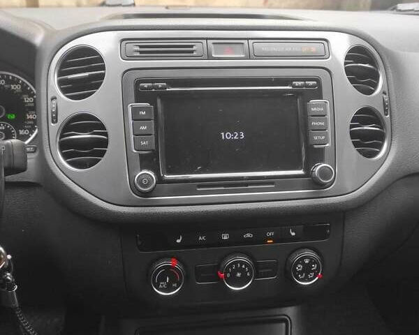 Сірий Фольксваген Тігуан, об'ємом двигуна 1.98 л та пробігом 148 тис. км за 14200 $, фото 11 на Automoto.ua