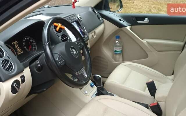 Сірий Фольксваген Тігуан, об'ємом двигуна 1.98 л та пробігом 116 тис. км за 14600 $, фото 6 на Automoto.ua