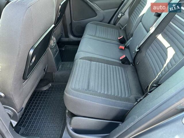 Сірий Фольксваген Тігуан, об'ємом двигуна 1.97 л та пробігом 135 тис. км за 13700 $, фото 18 на Automoto.ua