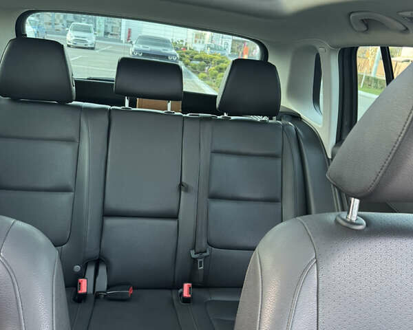 Серый Фольксваген Тигуан, объемом двигателя 1.98 л и пробегом 114 тыс. км за 14800 $, фото 22 на Automoto.ua