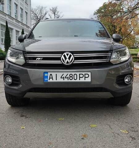 Серый Фольксваген Тигуан, объемом двигателя 1.98 л и пробегом 106 тыс. км за 15800 $, фото 5 на Automoto.ua