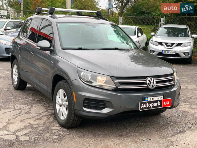 Серый Фольксваген Тигуан, объемом двигателя 2 л и пробегом 195 тыс. км за 15340 $, фото 3 на Automoto.ua
