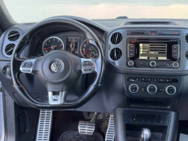 Серый Фольксваген Тигуан, объемом двигателя 2 л и пробегом 99 тыс. км за 7500 $, фото 7 на Automoto.ua