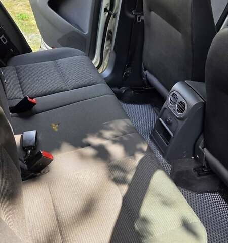 Сірий Фольксваген Тігуан, об'ємом двигуна 1.98 л та пробігом 112 тис. км за 15000 $, фото 7 на Automoto.ua