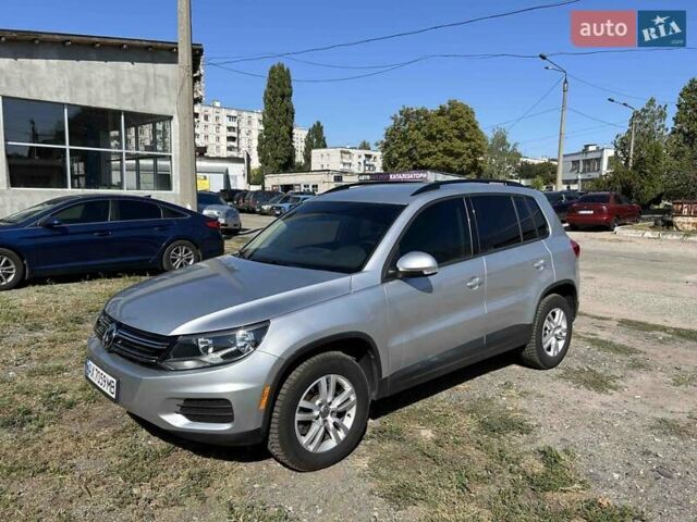Сірий Фольксваген Тігуан, об'ємом двигуна 1.98 л та пробігом 135 тис. км за 12500 $, фото 19 на Automoto.ua