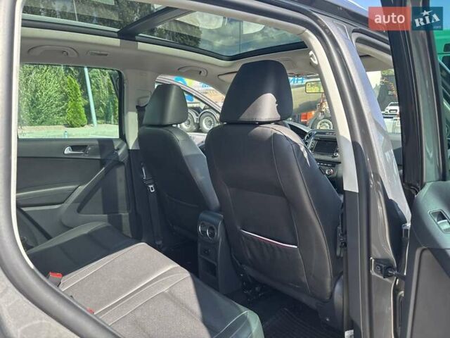 Сірий Фольксваген Тігуан, об'ємом двигуна 1.98 л та пробігом 175 тис. км за 13100 $, фото 18 на Automoto.ua