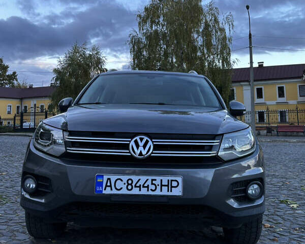Серый Фольксваген Тигуан, объемом двигателя 1.98 л и пробегом 199 тыс. км за 13000 $, фото 1 на Automoto.ua