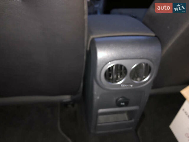 Сірий Фольксваген Тігуан, об'ємом двигуна 1.97 л та пробігом 214 тис. км за 12500 $, фото 18 на Automoto.ua