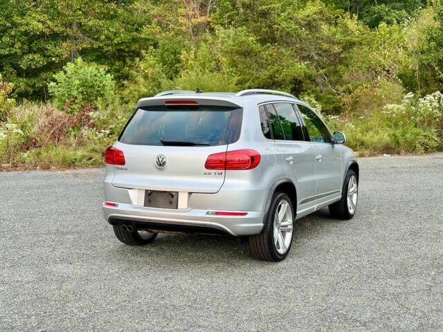 Серый Фольксваген Тигуан, объемом двигателя 2 л и пробегом 77 тыс. км за 9000 $, фото 6 на Automoto.ua