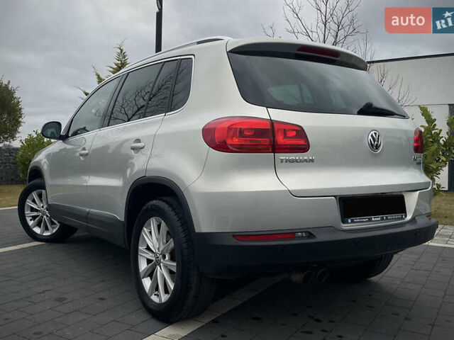 Серый Фольксваген Тигуан, объемом двигателя 2 л и пробегом 165 тыс. км за 15500 $, фото 16 на Automoto.ua