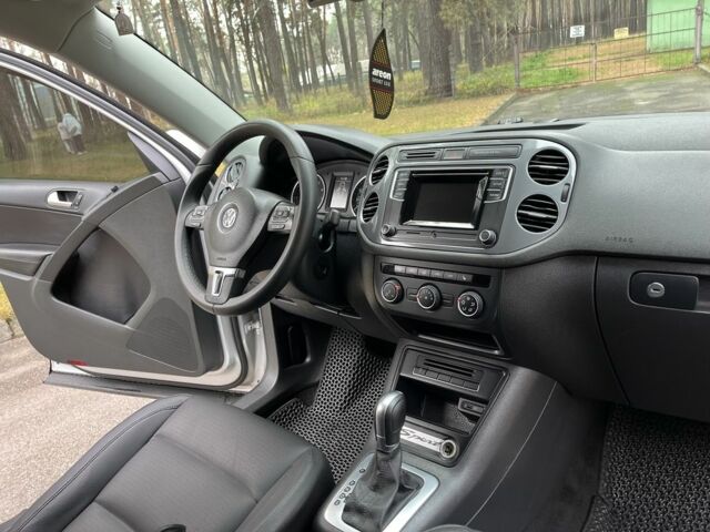 Серый Фольксваген Тигуан, объемом двигателя 2 л и пробегом 194 тыс. км за 12400 $, фото 19 на Automoto.ua