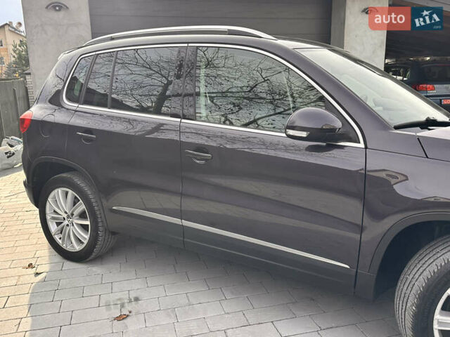 Серый Фольксваген Тигуан, объемом двигателя 1.98 л и пробегом 64 тыс. км за 15300 $, фото 9 на Automoto.ua