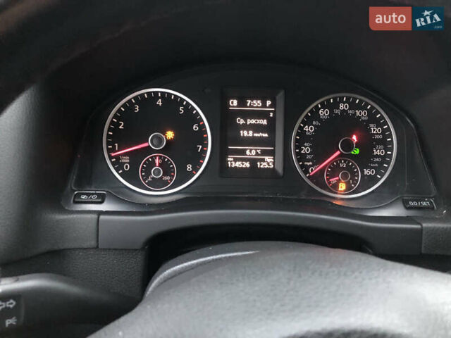 Сірий Фольксваген Тігуан, об'ємом двигуна 1.97 л та пробігом 214 тис. км за 12500 $, фото 20 на Automoto.ua