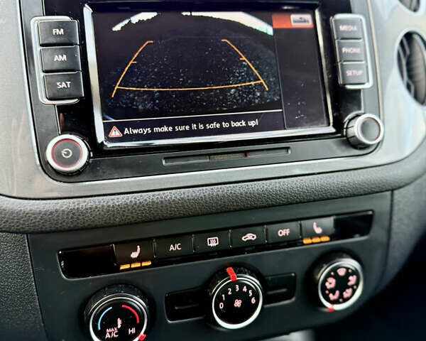 Серый Фольксваген Тигуан, объемом двигателя 1.98 л и пробегом 150 тыс. км за 13999 $, фото 28 на Automoto.ua