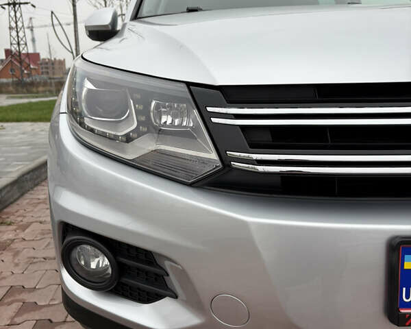 Серый Фольксваген Тигуан, объемом двигателя 2 л и пробегом 125 тыс. км за 14999 $, фото 20 на Automoto.ua